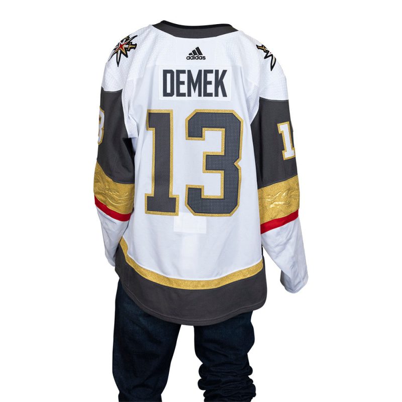 game issued 13 jakub demek 2021 2022 preseason set 17032 jersey 195